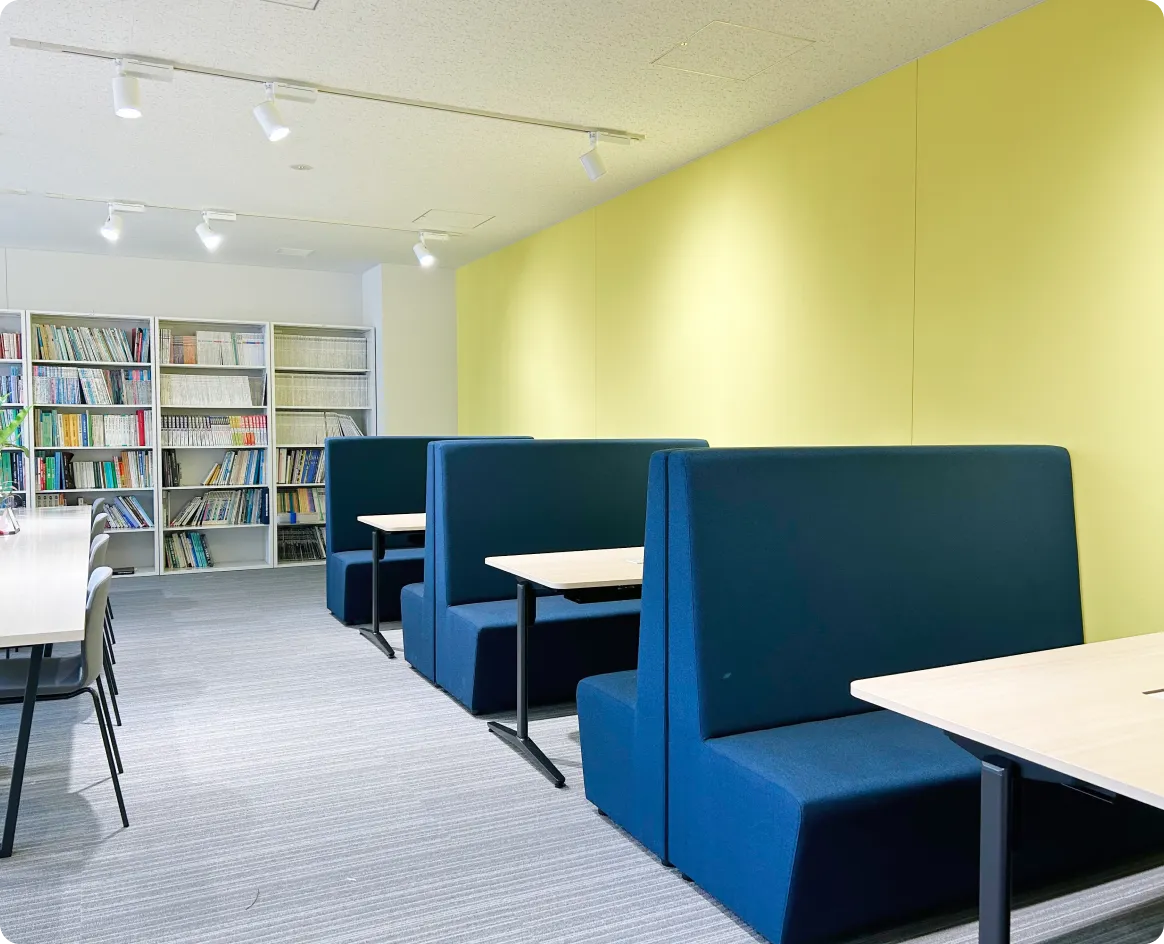 コミュニケーションをとりやすいファミレス席